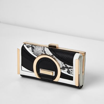 Monochrome snake print purse